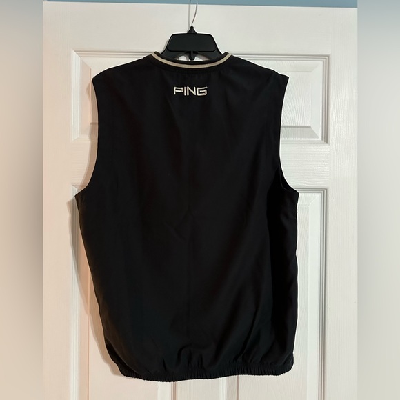 PING Mens Performance Dynamics Black Pullover V Neck Wind Golf Vest - Size M - Picture 3 of 3